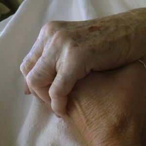 Meet your Posher, Mona